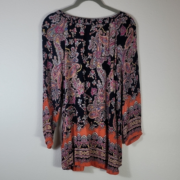 Bila Paisley Print Hippie Boho Tunic Top Shirt Size L Flowy Rayon Crinkle V Neck - Picture 9 of 13